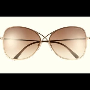 Tom Ford Sunglasses Colette oversized style.